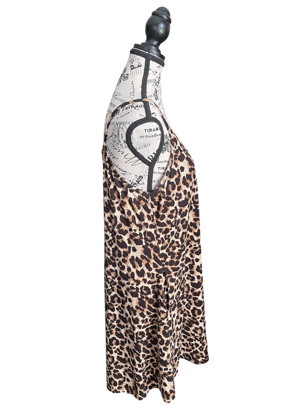 EUC Leopard Print Swing Dress Soft Flowy Spaghetti Strap Pockets Size Large - Picture 10 of 12